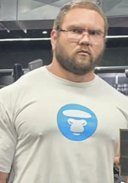 Дэн из Актау, ищу на сайте знакомства без обязательств