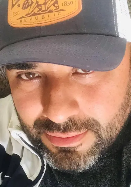 Erick из Тихуана, мне 42, познакомлюсь для вирта