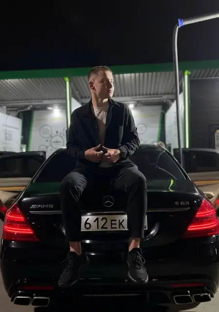 Я Евгений, 23, знакомлюсь для приятного времяпровождения в Вене