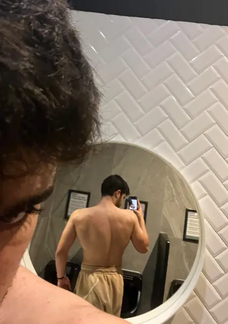 Я Moderated, 21, из Измира, ищу знакомство для открытые отношения