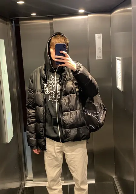 Artem из Граца, ищу на сайте знакомства на одну ночь