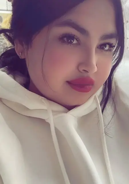 Я Yulianna, 20, из Кропивницкого, ищу знакомство для открытые отношения