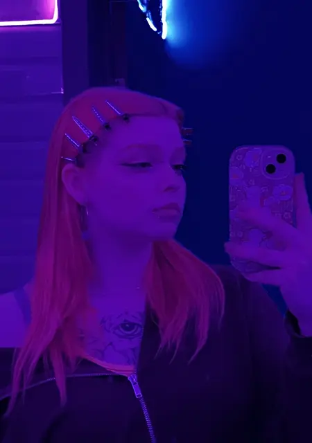Я Влада, 20, из Гомеля, ищу знакомство для дружбы