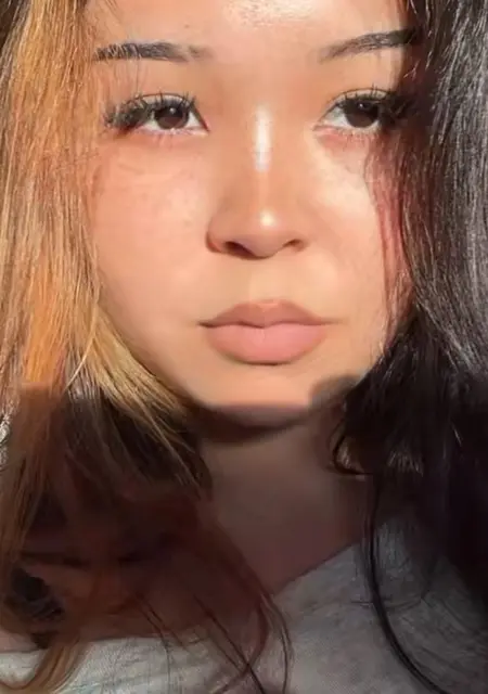Я Эльанора, 19, из Алматы, ищу знакомства без обязательств
