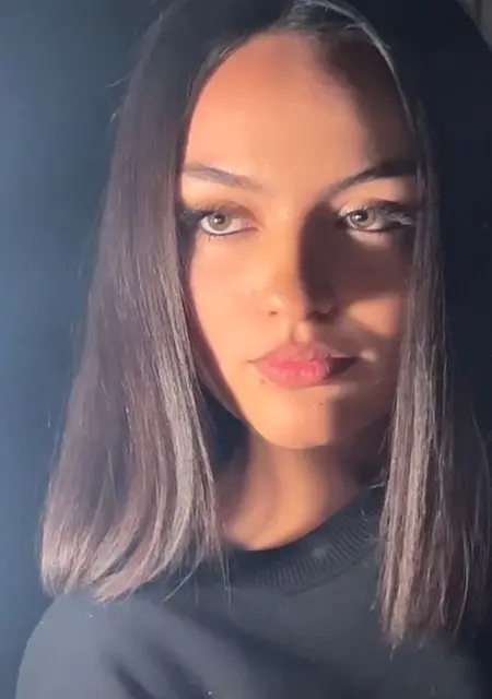 Anya из Вагаршапат, мне 25, познакомлюсь для вирта