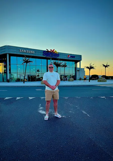 Я Дмитро, 25, знакомлюсь для постоянных отношений в Ломянки