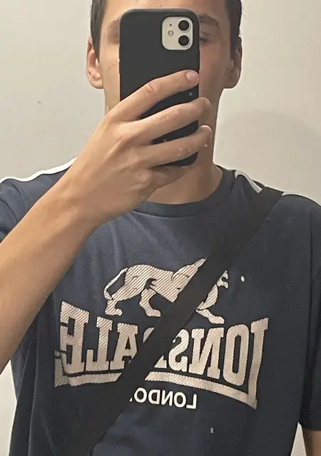 Андрій з Івано-Франківська, шукаю на сайті знайомства без зобов'язань