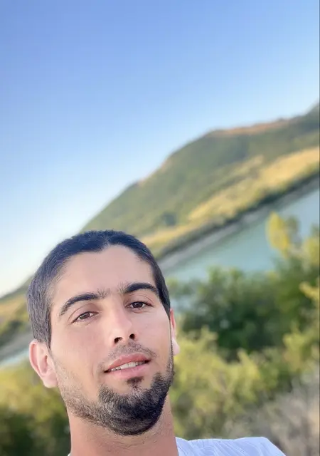 Сухроб из Стамбула, ищу на сайте открытые отношения