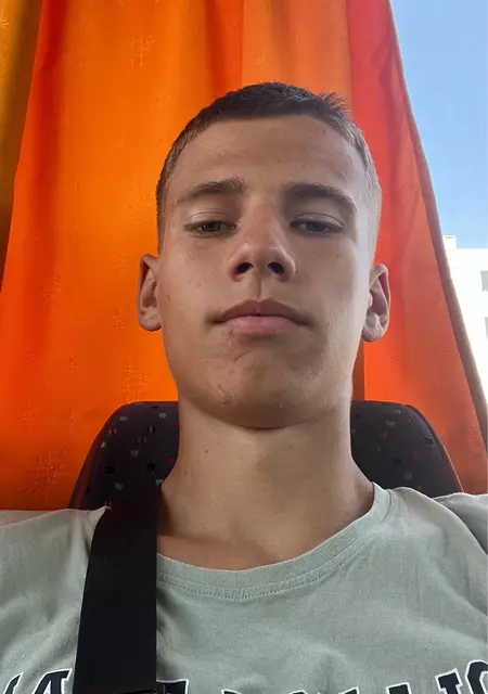 Владислав из Луцка, ищу на сайте знакомства без обязательств