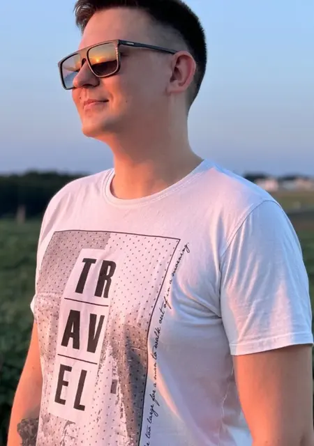 Cerber из Львова, мне 35, познакомлюсь для общения