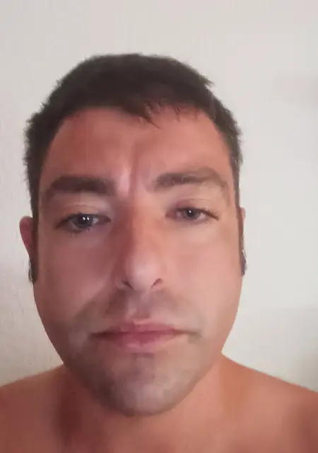 Soy Javier, 35 años, conociéndome para lío de una noche en Madrid