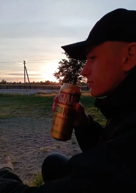 Я Андрій, 19, из Львова, ищу знакомства без обязательств