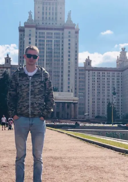 Я Евгений, 26, из Гомеля, ищу знакомство для открытые отношения