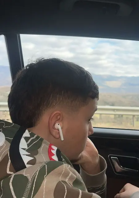 Francesco Petro из Кёльна, мне 21, познакомлюсь для дружбы