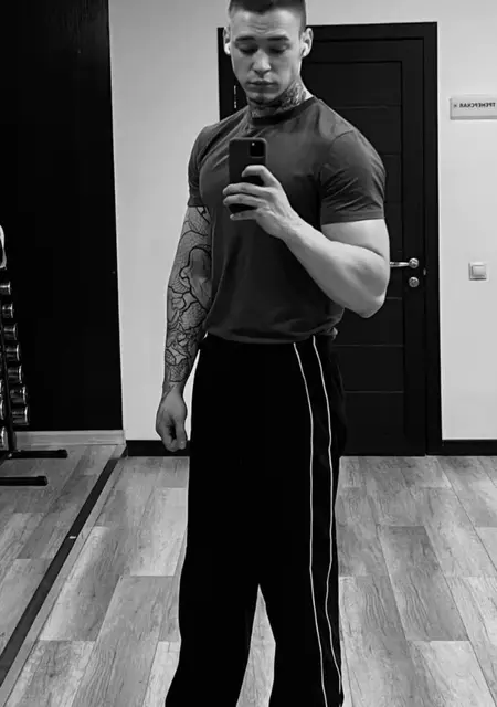 Я Кирилл, 23, знакомлюсь для открытые отношения в Вознесенске