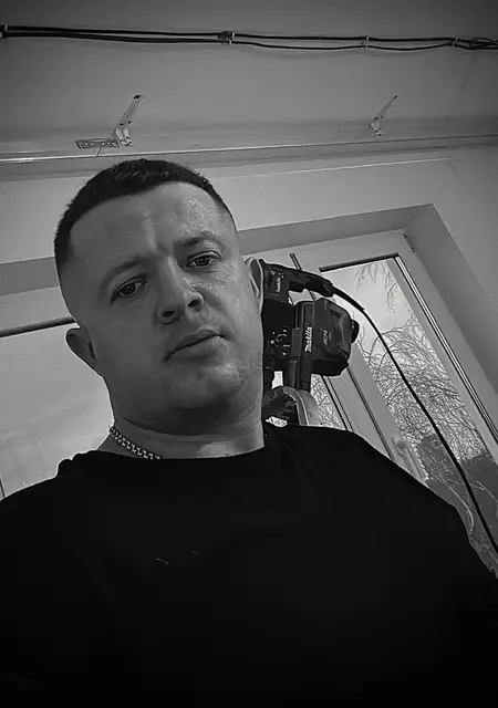 Александр з Луганська, шукаю на сайті знайомства без зобов'язань
