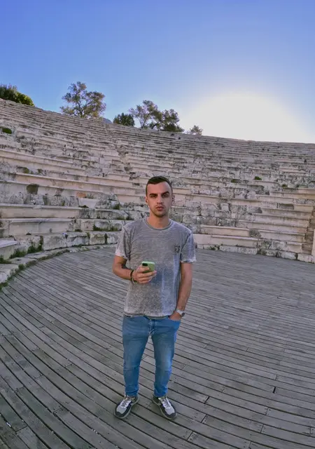 Я Konstantine, 29, из Мюнхена, ищу знакомство для приятного времяпровождения