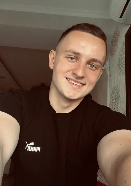 Я Єгор, 25, из Вены, ищу знакомства без обязательств