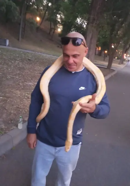 Я Сергей, 43, из Гомеля, ищу знакомства на одну ночь