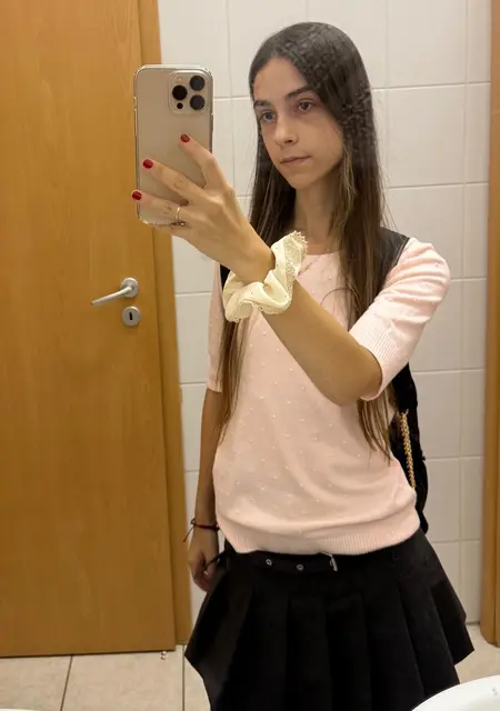 Я Alexa, 19, из Кишинёва, ищу знакомство для вирта