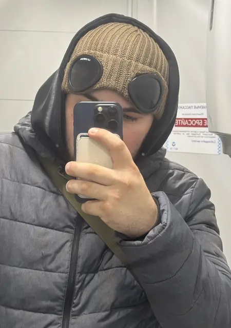 Я Arsen, 25, из Амстердама, ищу знакомства без обязательств