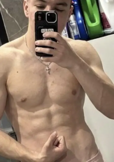 Я Руслан, 19, знакомлюсь для общения в Энсхеде