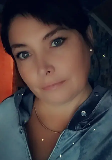 Ольга з Донецька, мені 43 років, познайомлюсь без зобов'язань