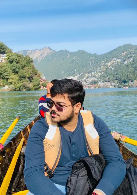 Я Harsh, 23, из Амбала, ищу знакомство для открытые отношения