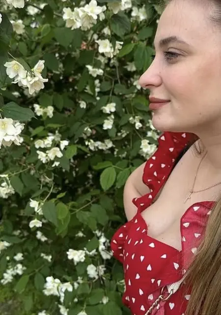 Софія из Харькова, мне 25, познакомлюсь для вирта