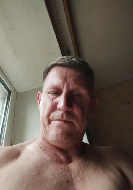 Роман из Гомеля, мне 40, познакомлюсь на одну ночь