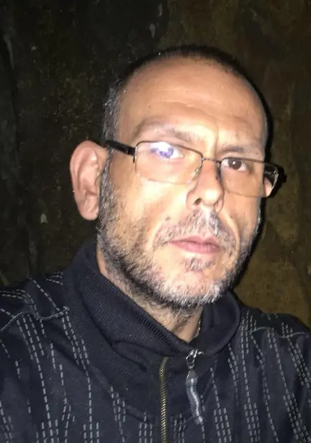 Luis Agustín de Novelda, tengo 41 años, listo para conocer para conversación virtual