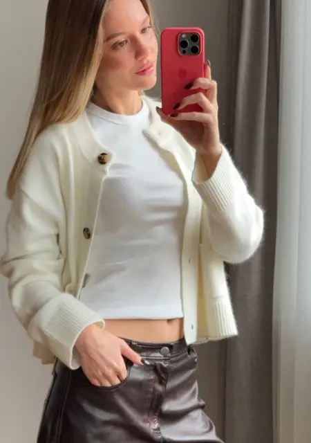 Кристина из Киева, мне 22, познакомлюсь для открытые отношения