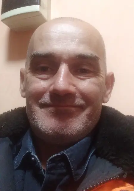 Саша из Барановичей, мне 45, познакомлюсь для общения