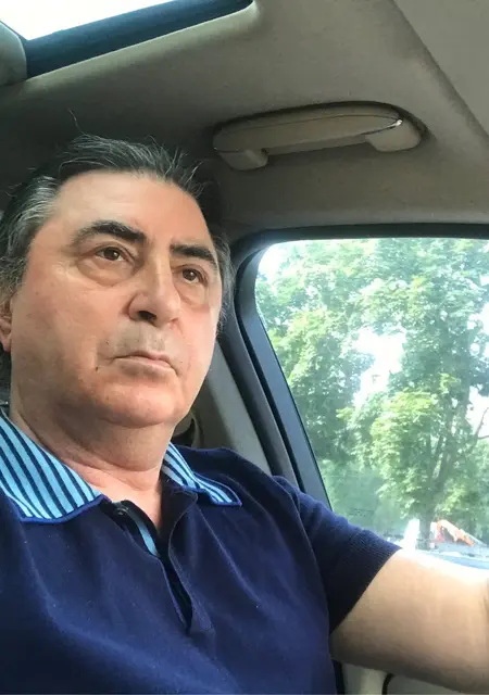 Я Эли, 54 років з Києва, шукаю знайомство для постійних стосунків