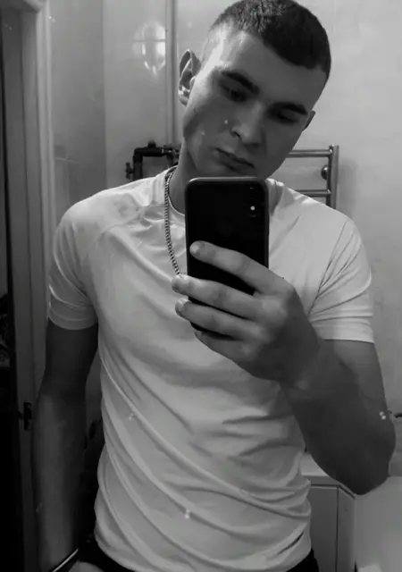 Богдан з Олександрії, мені 20 років, познайомлюсь на одну ніч