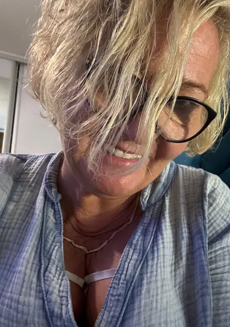 Я Karolina, 56, из Лодзя, ищу знакомство для постоянных отношений