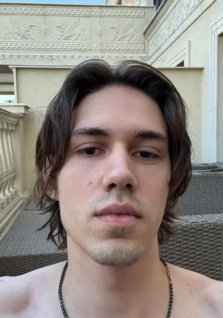 David из Варны, мне 26, познакомлюсь для приятного времяпровождения