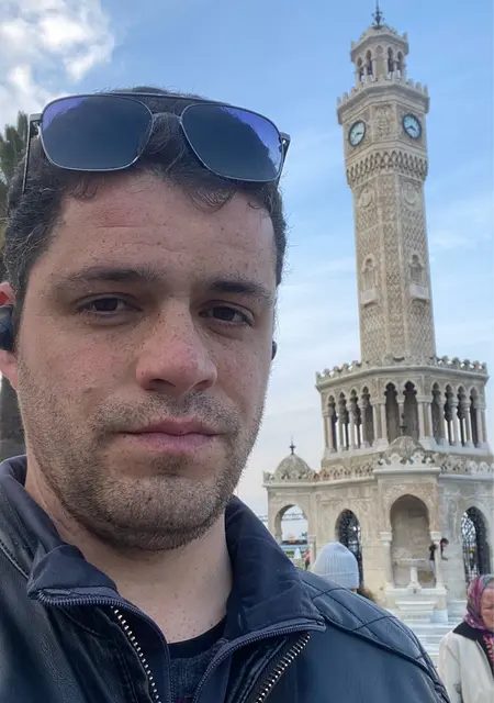 Ozan из Измира, мне 37, познакомлюсь для постоянных отношений