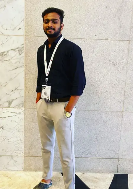 Raj из Нью-дели, мне 19, познакомлюсь без обязательств