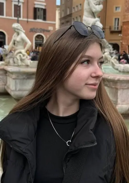 Вика из Варшавы, ищу на сайте приятное времяпровождение