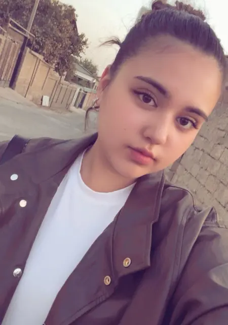 Aziza из Ташкента, мне 18, познакомлюсь на одну ночь
