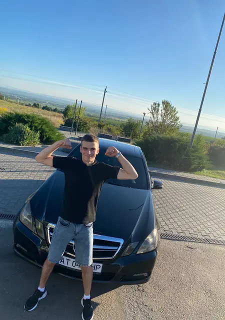 Я Денис, 22, знакомлюсь без обязательств в Ивано-Франковске