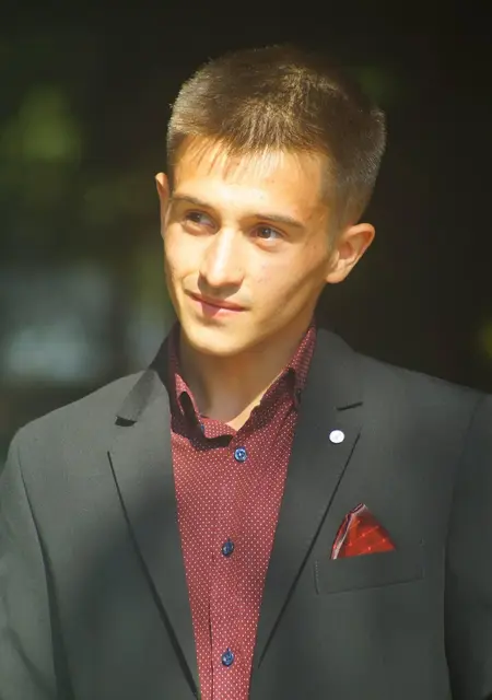 Я David, 20, из Георгени, ищу знакомство для открытые отношения