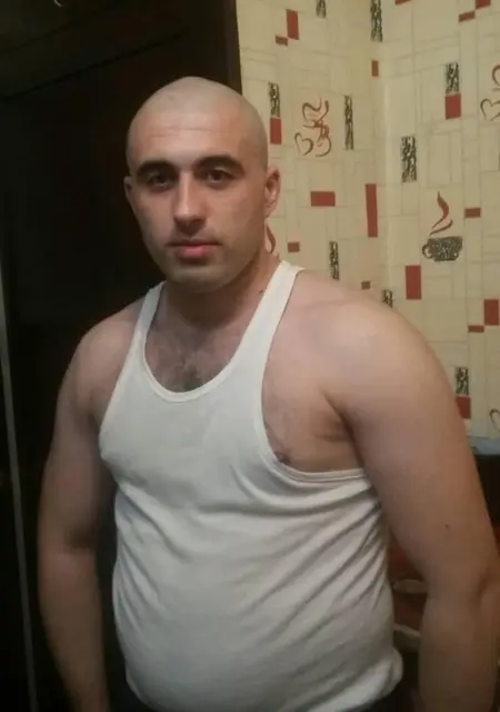 Руслан Жадан из Костополя, мне 31, познакомлюсь на одну ночь