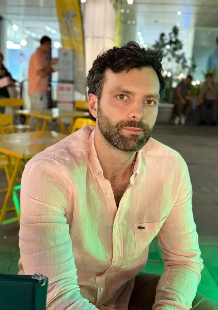 Александр из Чонбури, ищу на сайте знакомства без обязательств