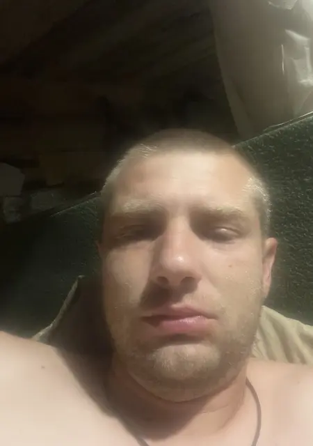 Сергей из Каланчака, ищу на сайте постоянные отношения