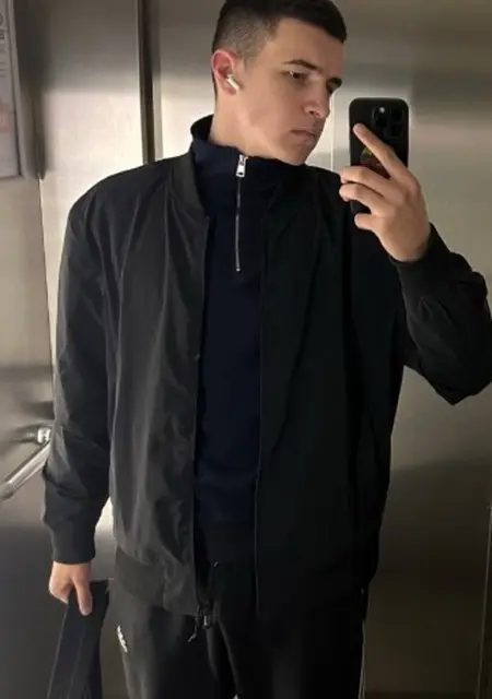 Marat из Минска, мне 18, познакомлюсь без обязательств