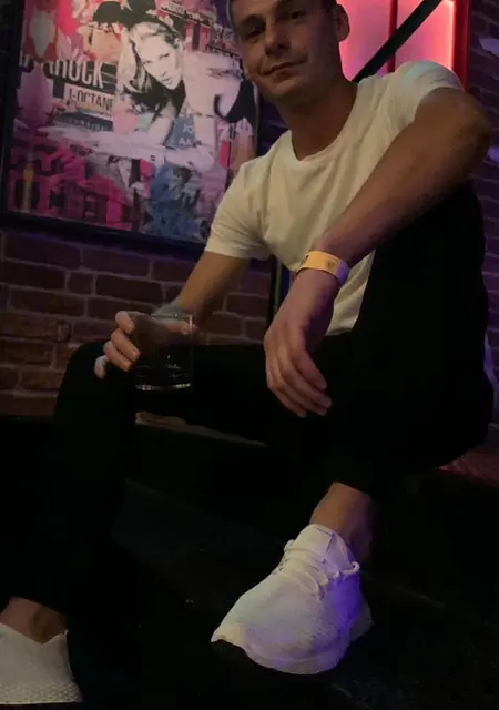 Я Адель, 32, знакомлюсь без обязательств в Транг