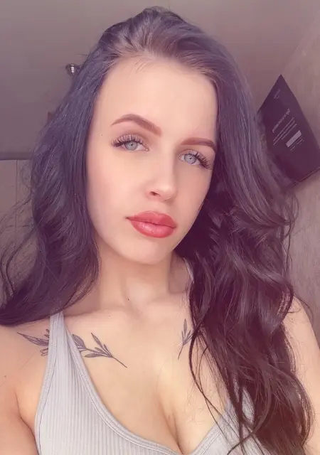 Вікуся из Сум, ищу на сайте знакомства на одну ночь