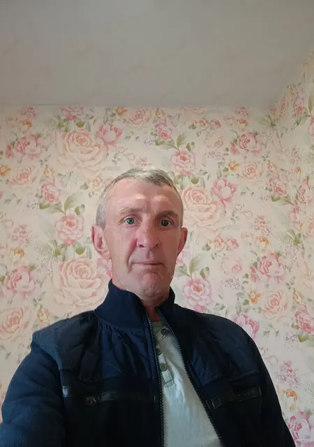 Тимофей из Киева, мне 52, познакомлюсь без обязательств